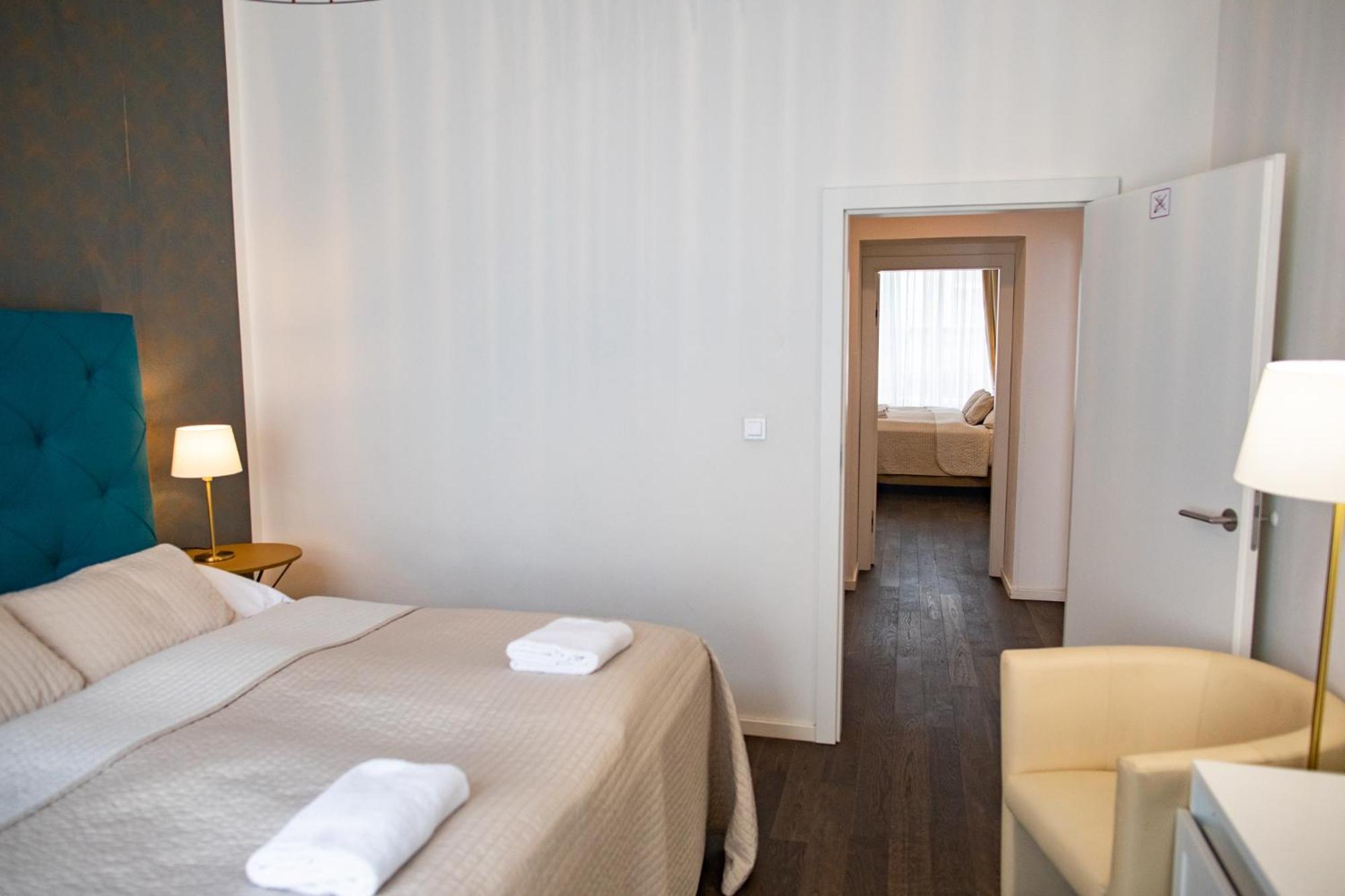 Luxury Modern Designed Oldtown Apartment Praag Buitenkant foto