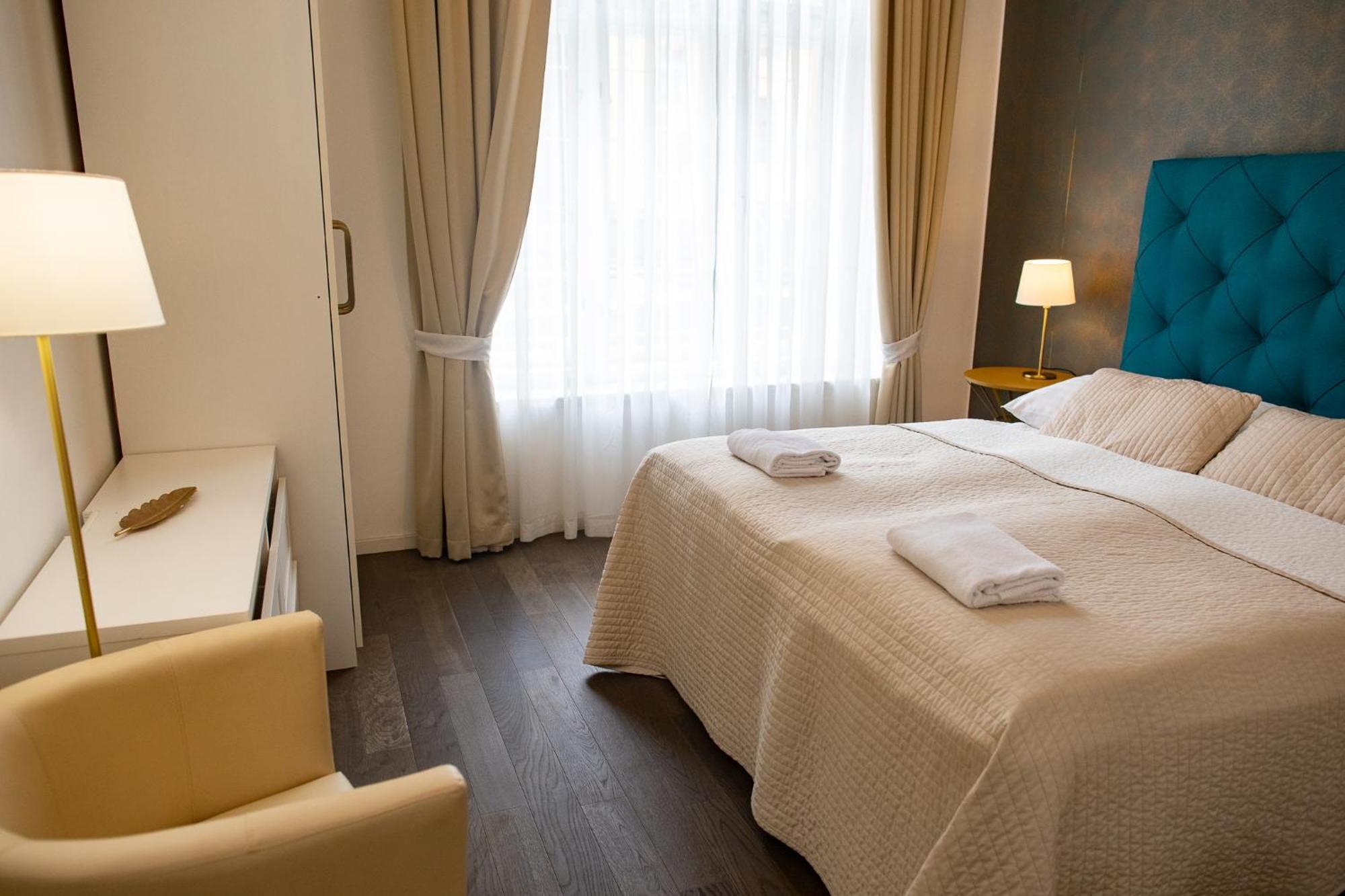 Luxury Modern Designed Oldtown Apartment Praag Buitenkant foto