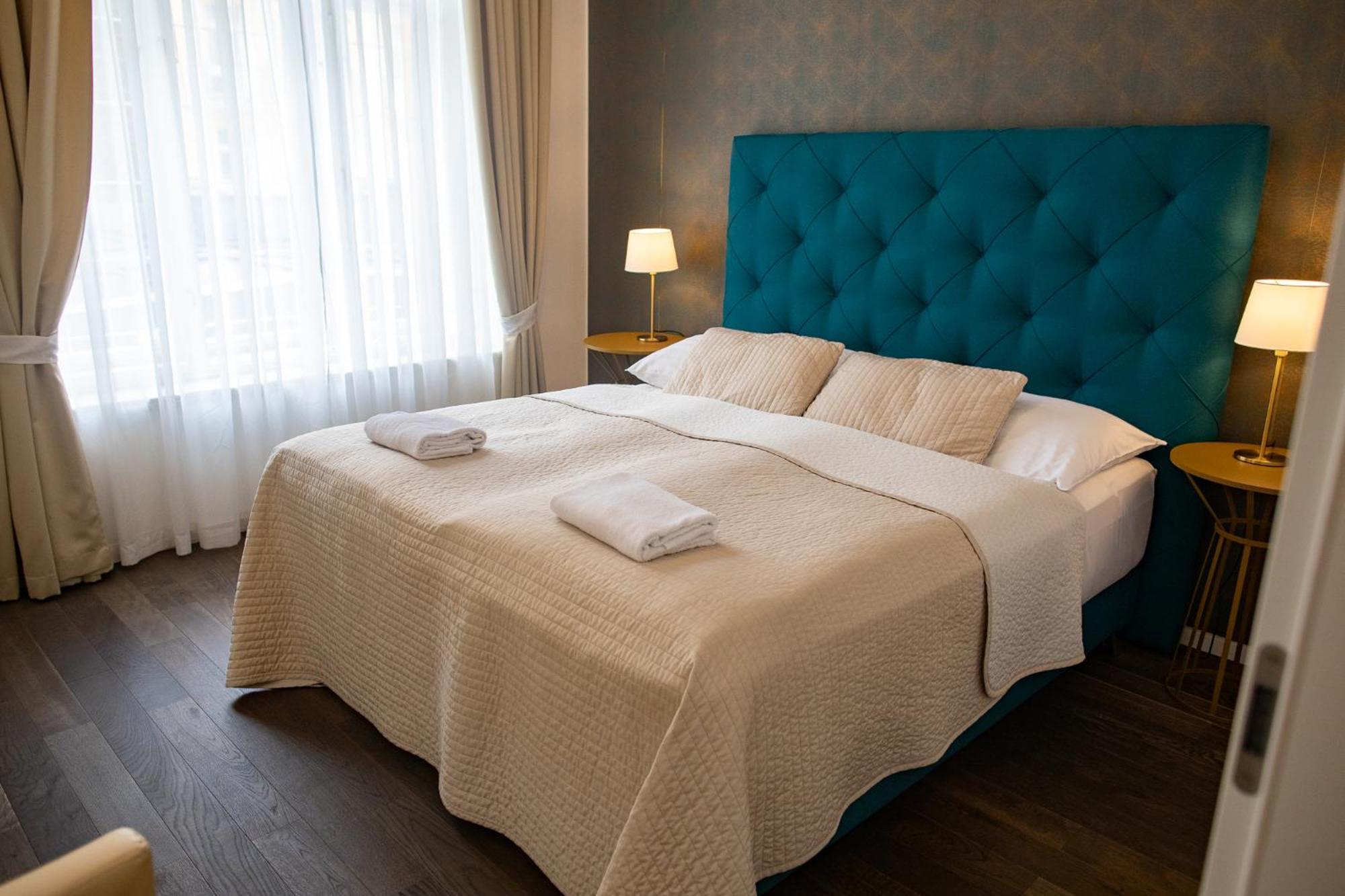 Luxury Modern Designed Oldtown Apartment Praag Buitenkant foto