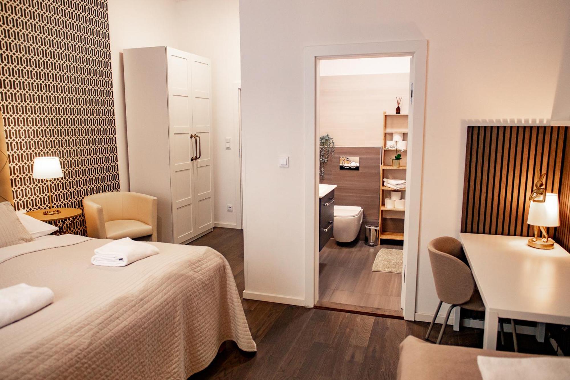 Luxury Modern Designed Oldtown Apartment Praag Buitenkant foto