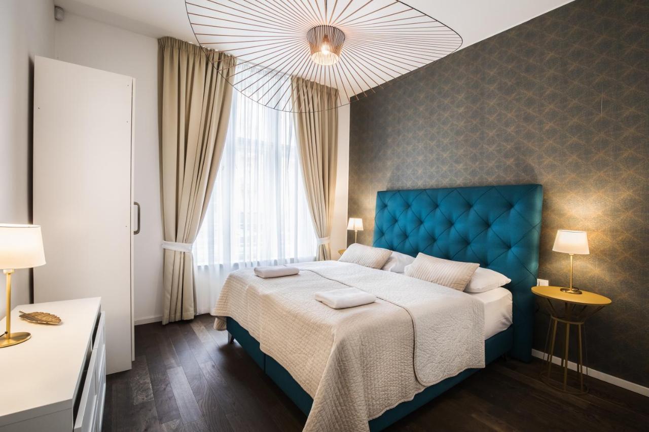 Luxury Modern Designed Oldtown Apartment Praag Buitenkant foto