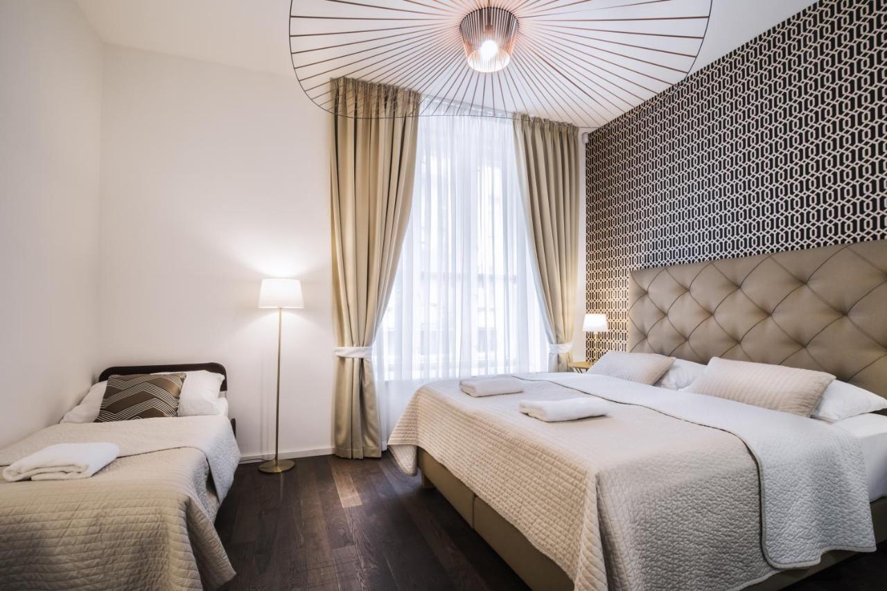 Luxury Modern Designed Oldtown Apartment Praag Buitenkant foto