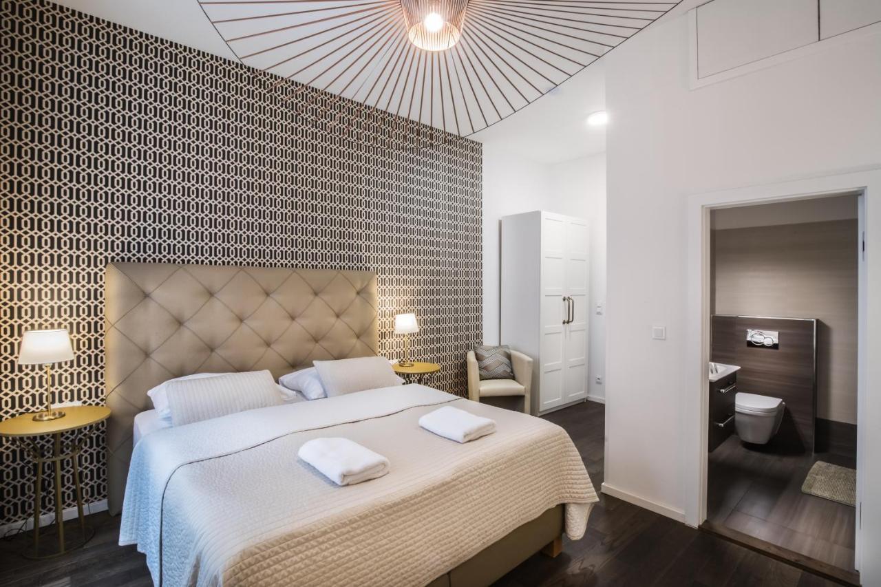Luxury Modern Designed Oldtown Apartment Praag Buitenkant foto